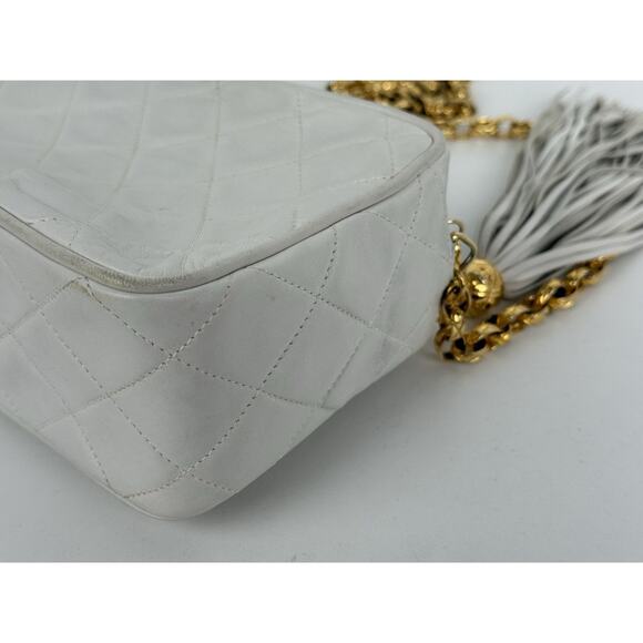 Chanel White Lambskin Quilted Tassel Camera Case with Gold Hardware - Picture 11 of 16